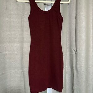 Elegant Burgundy Sleeveless Dress